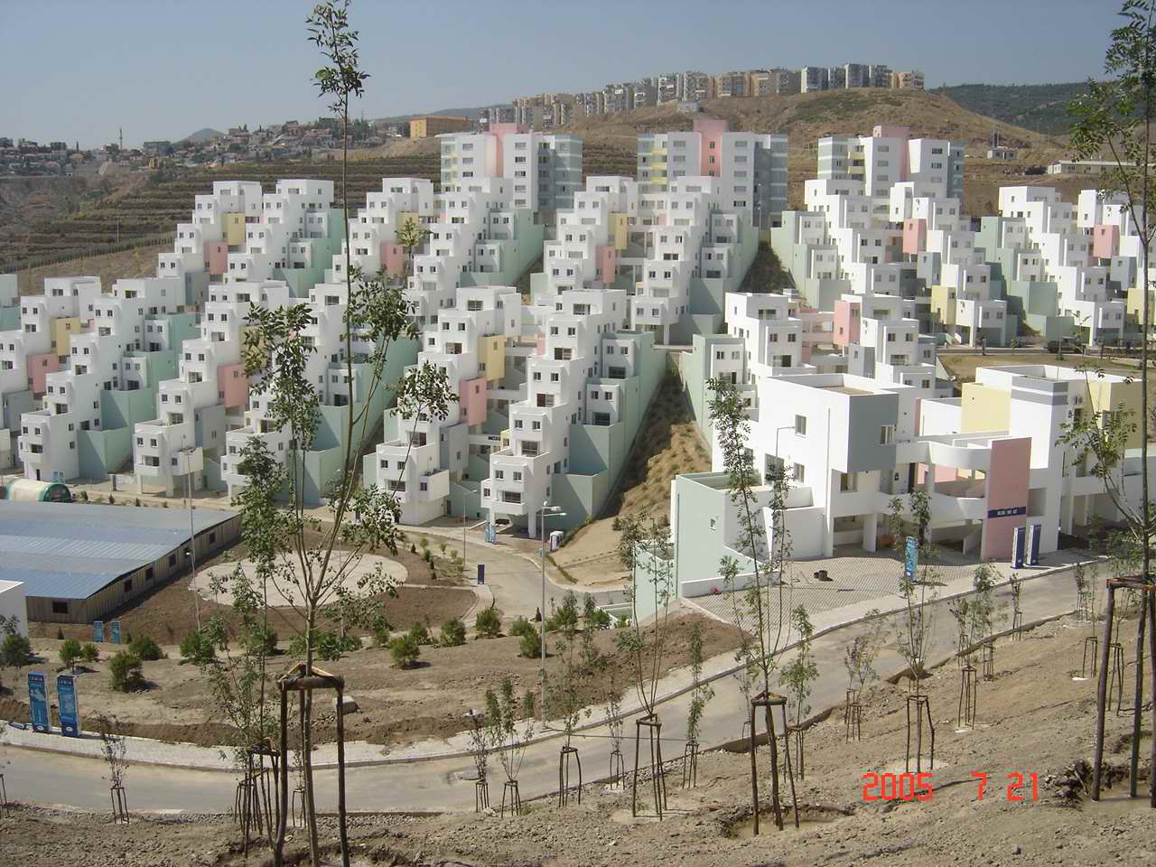 Üni. Olimpiyat Oyunları Köyü